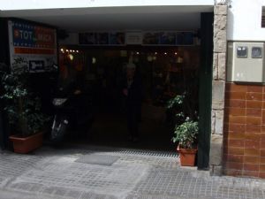 Servicios Reparacin de calzado - DE TOT UNA MICA